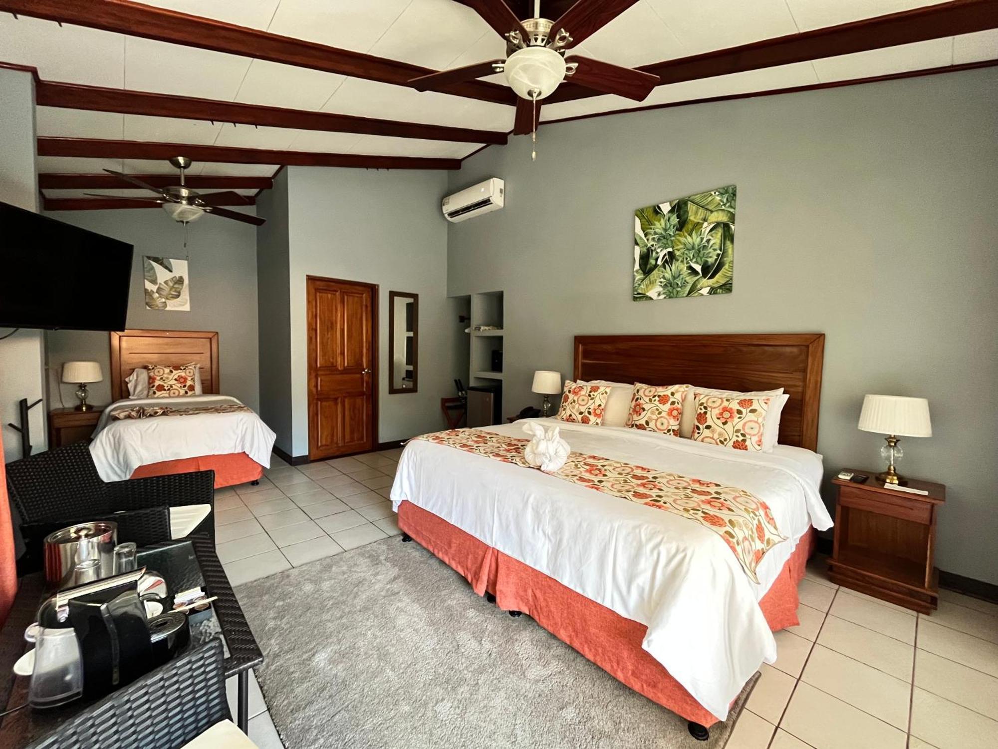 Hotel Playa Espadilla & Gardens Manuel Antonio Exteriör bild